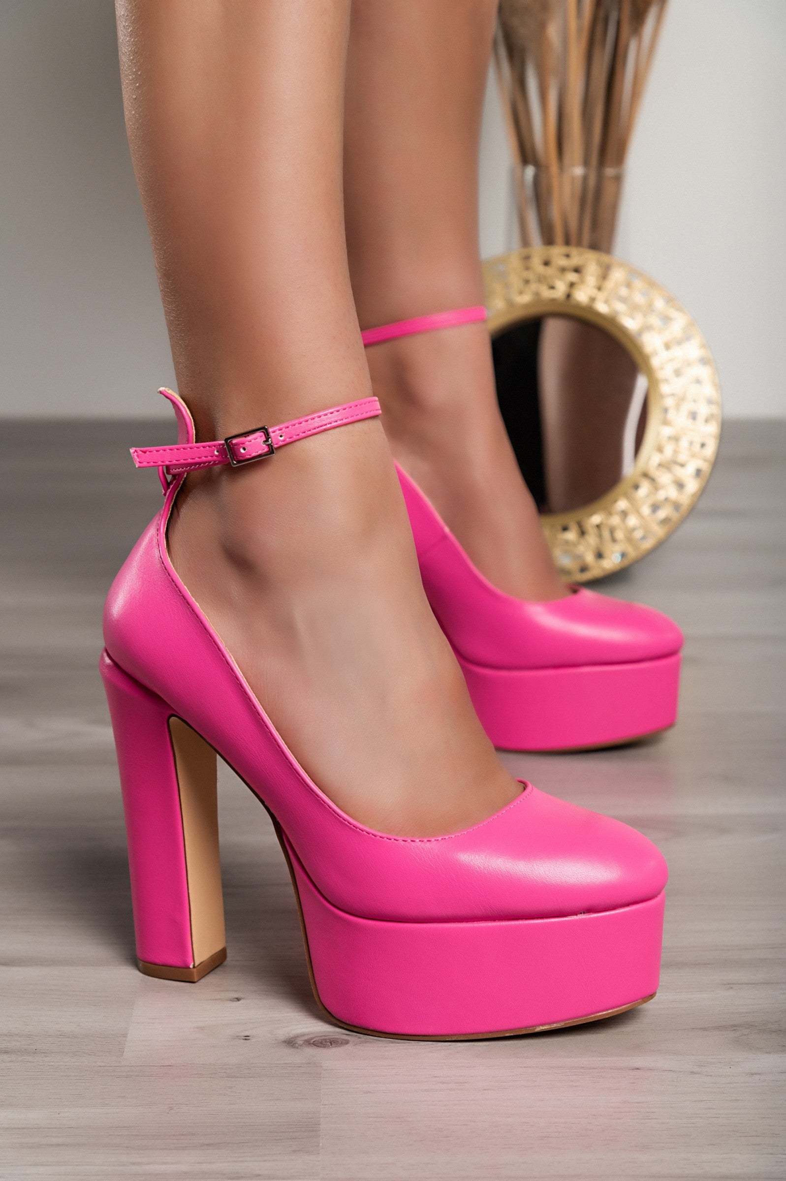 High-heeled shoes in faux leather, fuchsia - Horizon Bliss