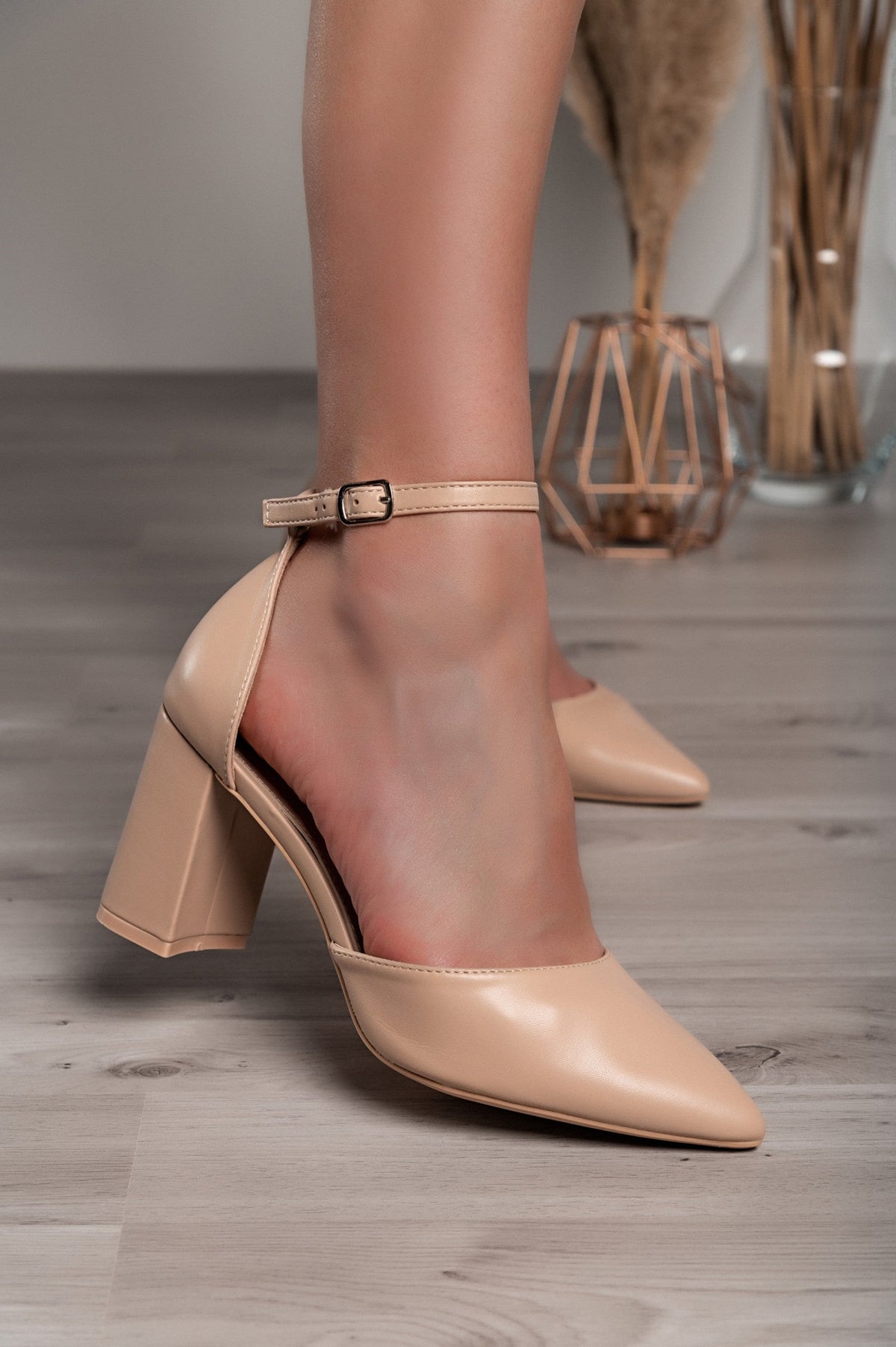 High-heeled shoes, beige - Horizon Bliss