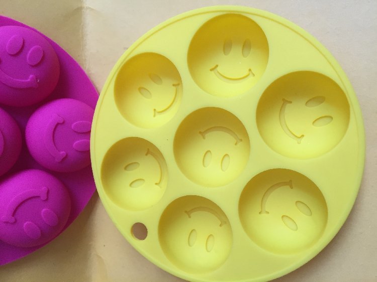 Emoji Ice Cube Tray