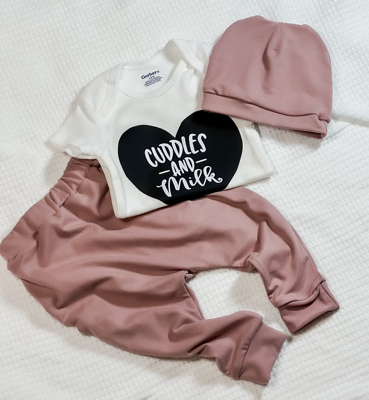 Cuddles and Milk Outfit - Horizon Bliss