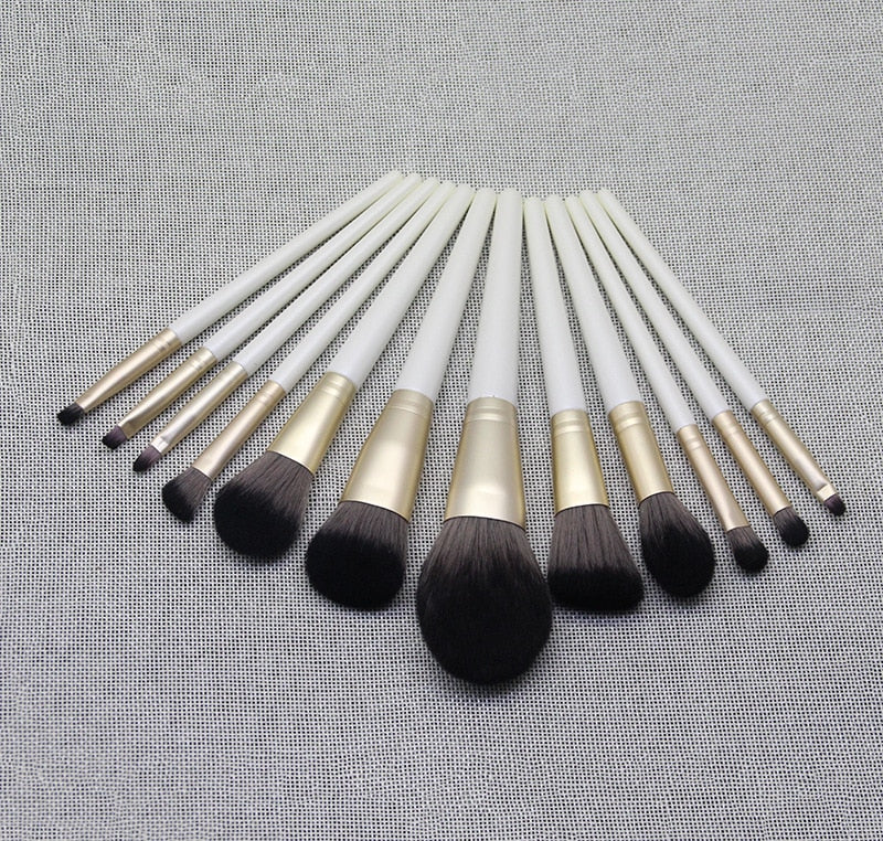 12pcs Poppies Makeup Brushes Set Beginner Foundation Eye Shadow Loose - Horizon Bliss