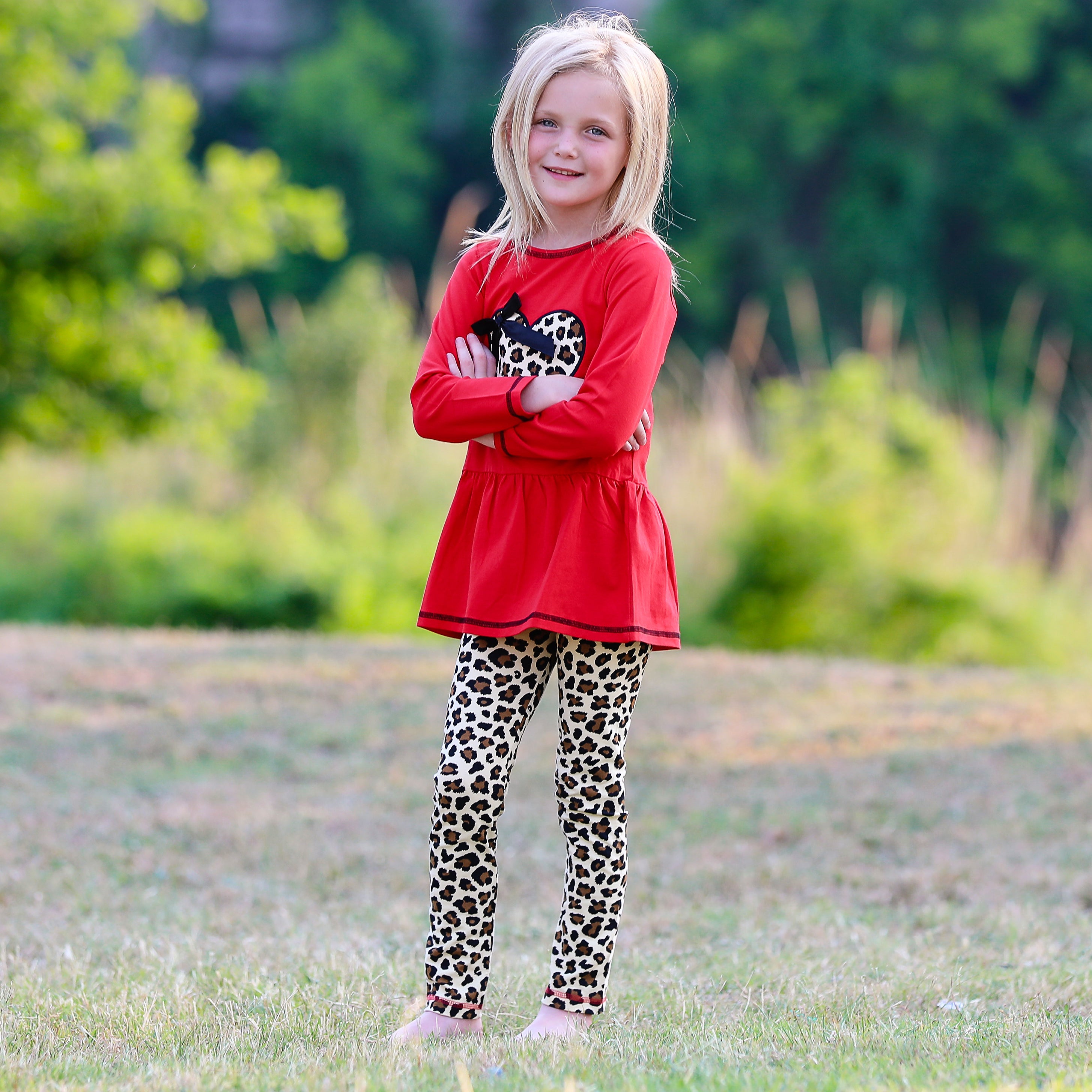 AnnLoren Girls Winter Leopard Heart Holiday Dress Tunic & Leggings Set - Horizon Bliss