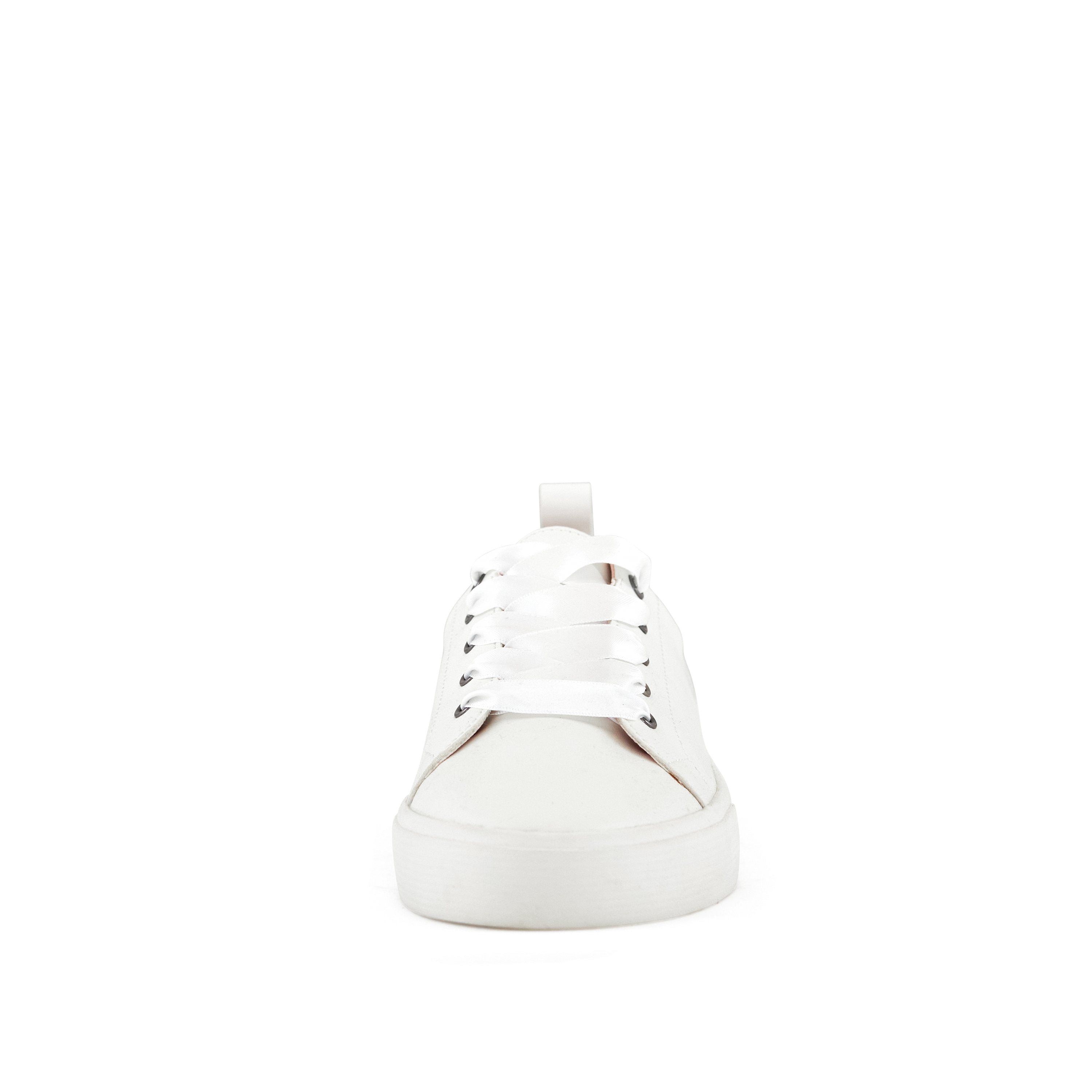 Women's Vancouver Wide Lace Sneaker White