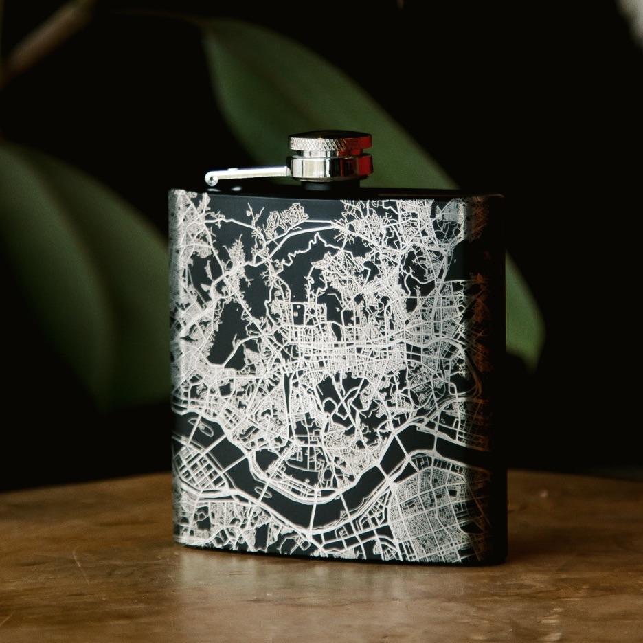 Anaconda - Montana Map Hip Flask in Matte Black