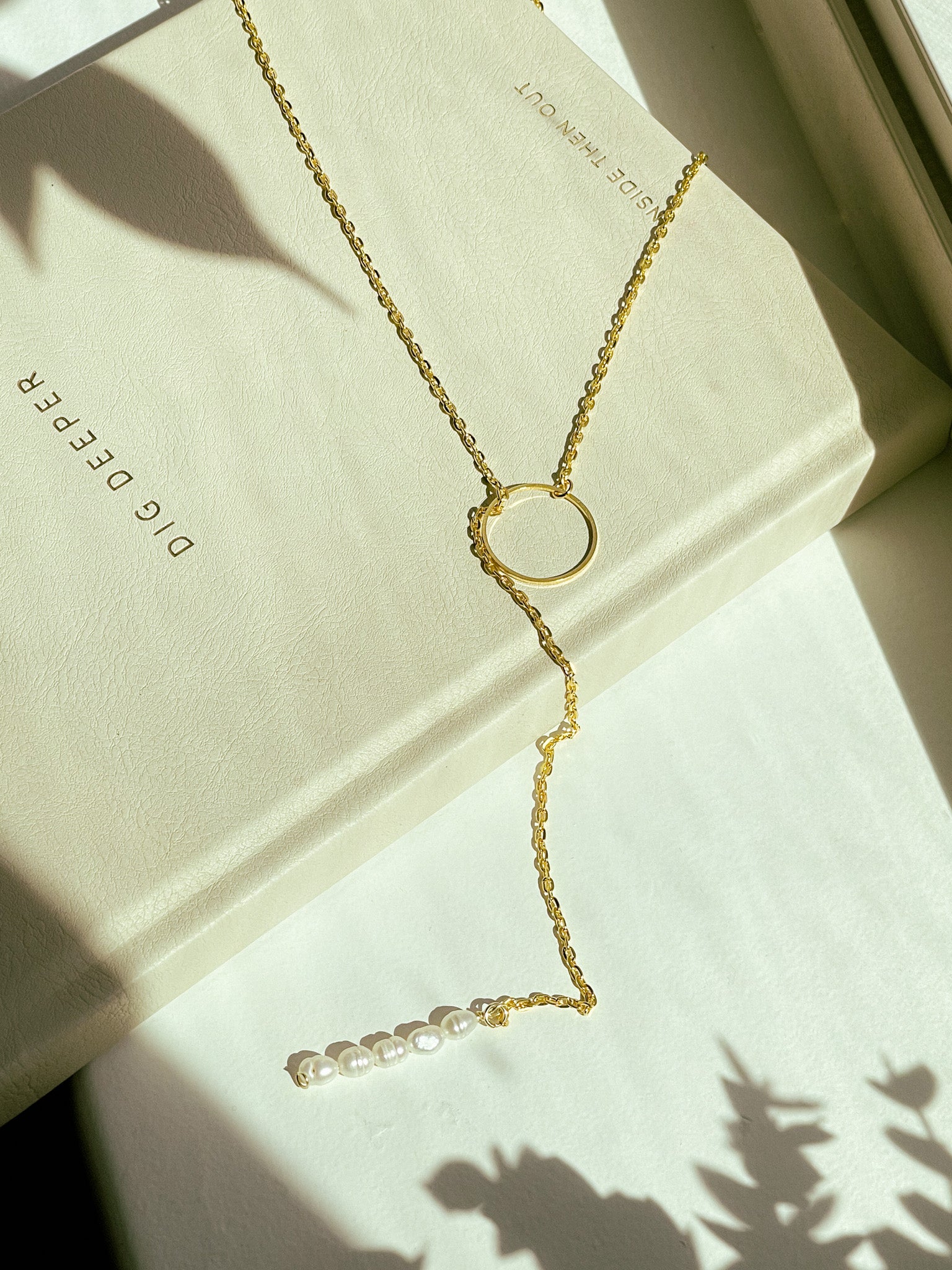 Ocean's Grace Pearl Necklace