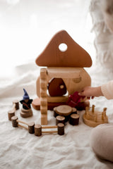 QToys Australia (USA) Natural Mushroom House