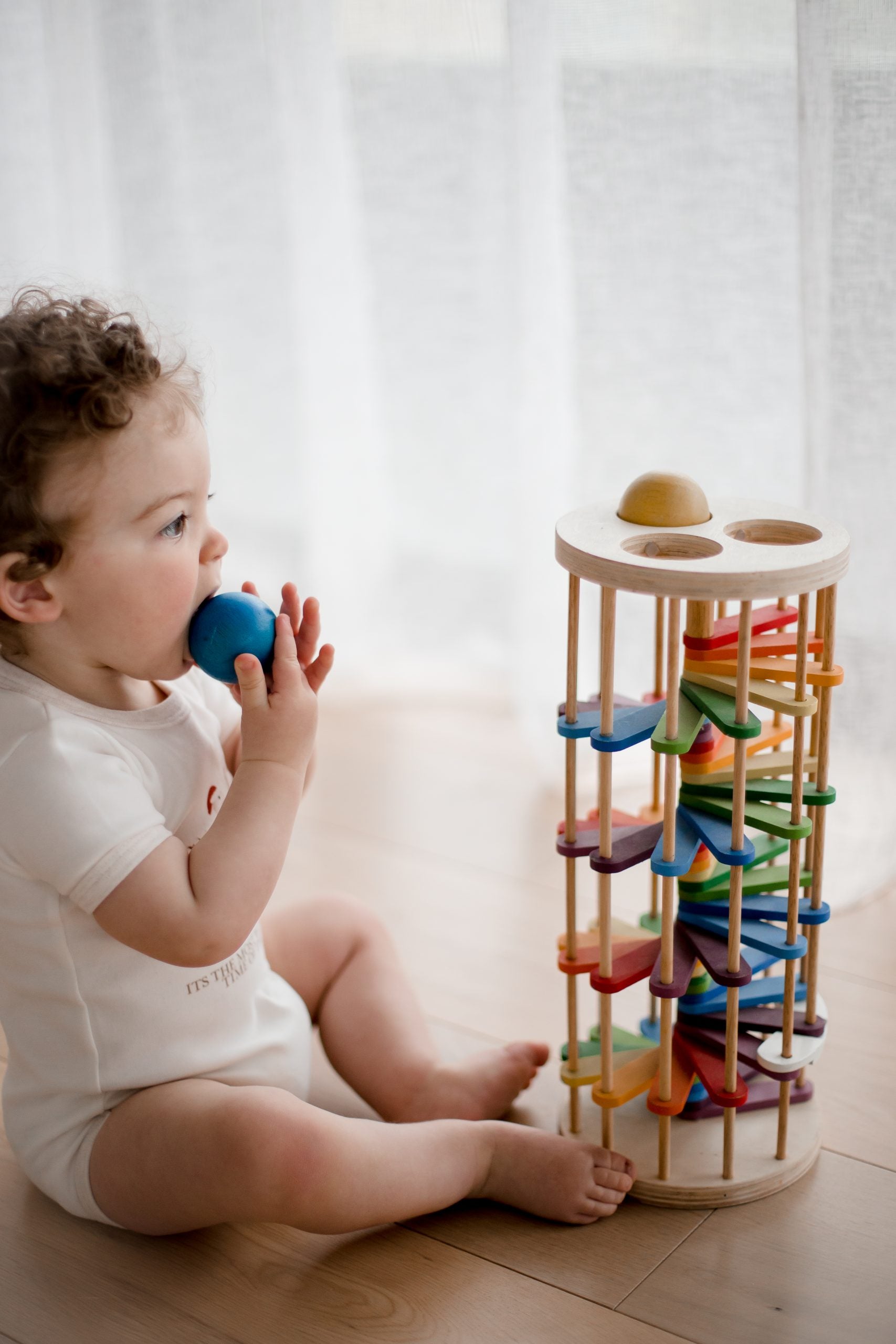 QToys Australia (USA) Pound A Ball Tower