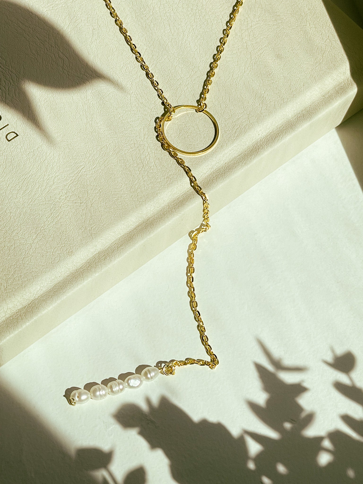 Ocean's Grace Pearl Necklace