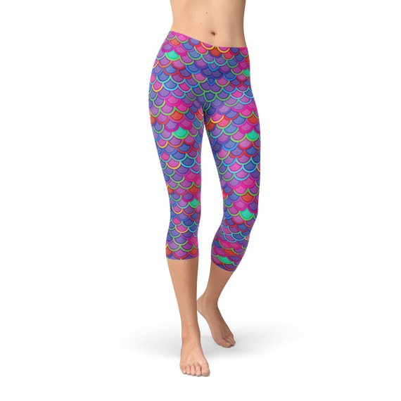 Womens Purple Pink Mermaid Capri Leggings - Horizon Bliss