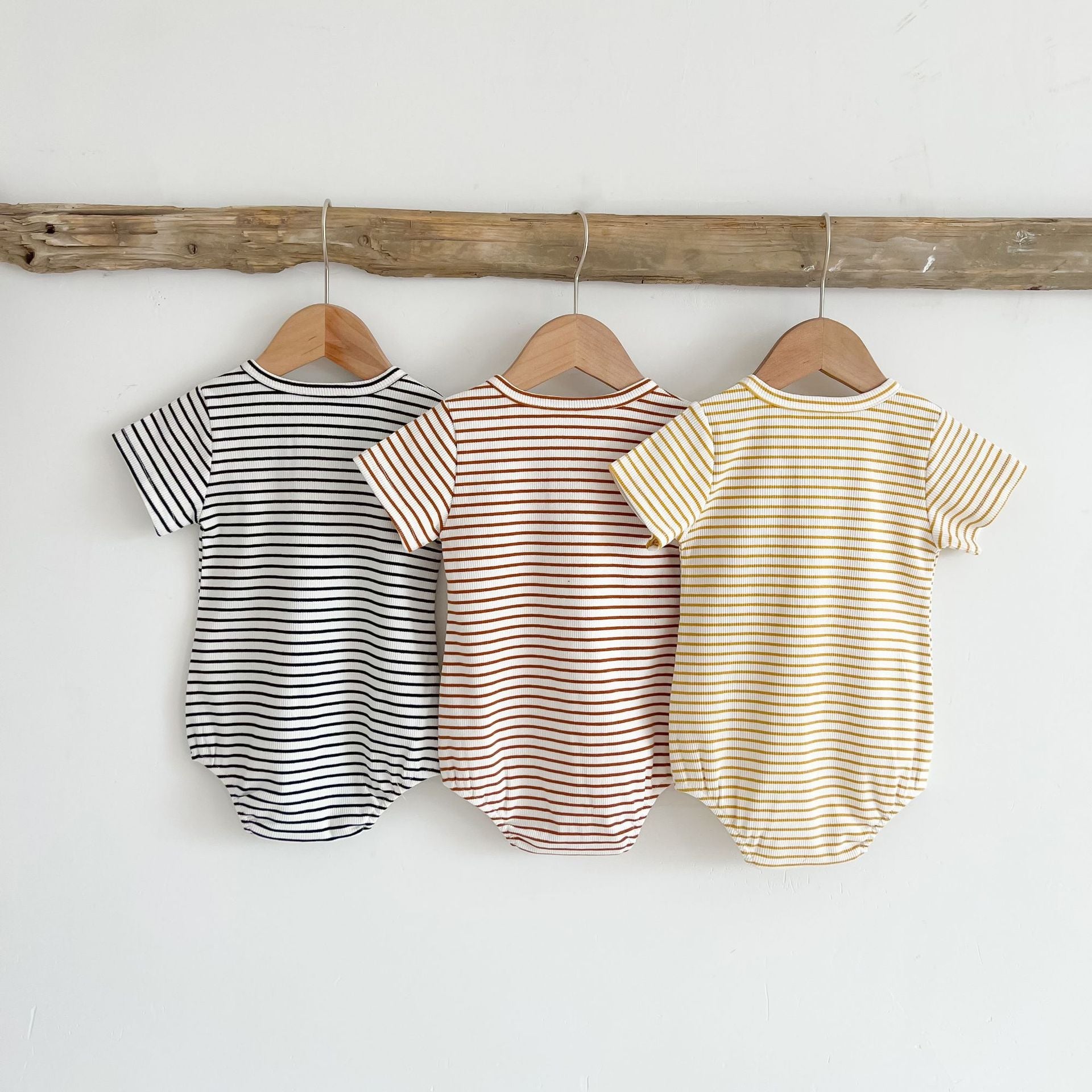 Baby Girls Round Collar Short-Sleeved Stripped Onesies